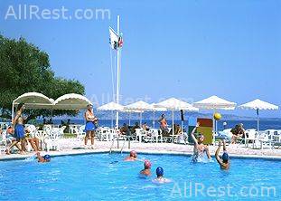 Nissaki Beach Hotel 13